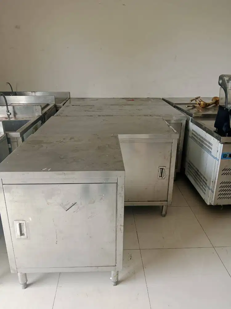 Meja stainless Kabinet