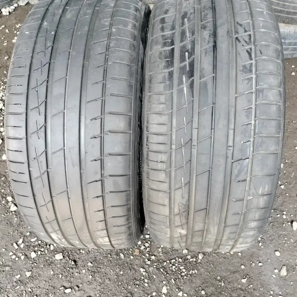 Ban accelera 285/40 R22 kondisi 90% tahun 2023 2buah