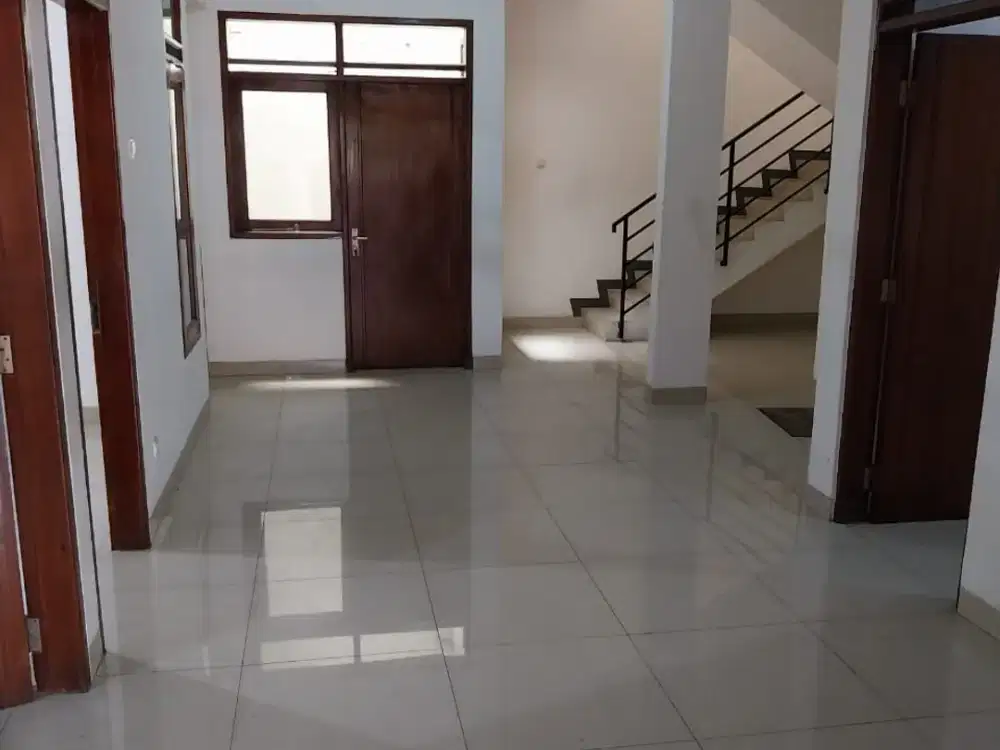 Disewakan Rumah Batununggal Mulia bisa buat kantor dan rumah tinggal  Lt 125