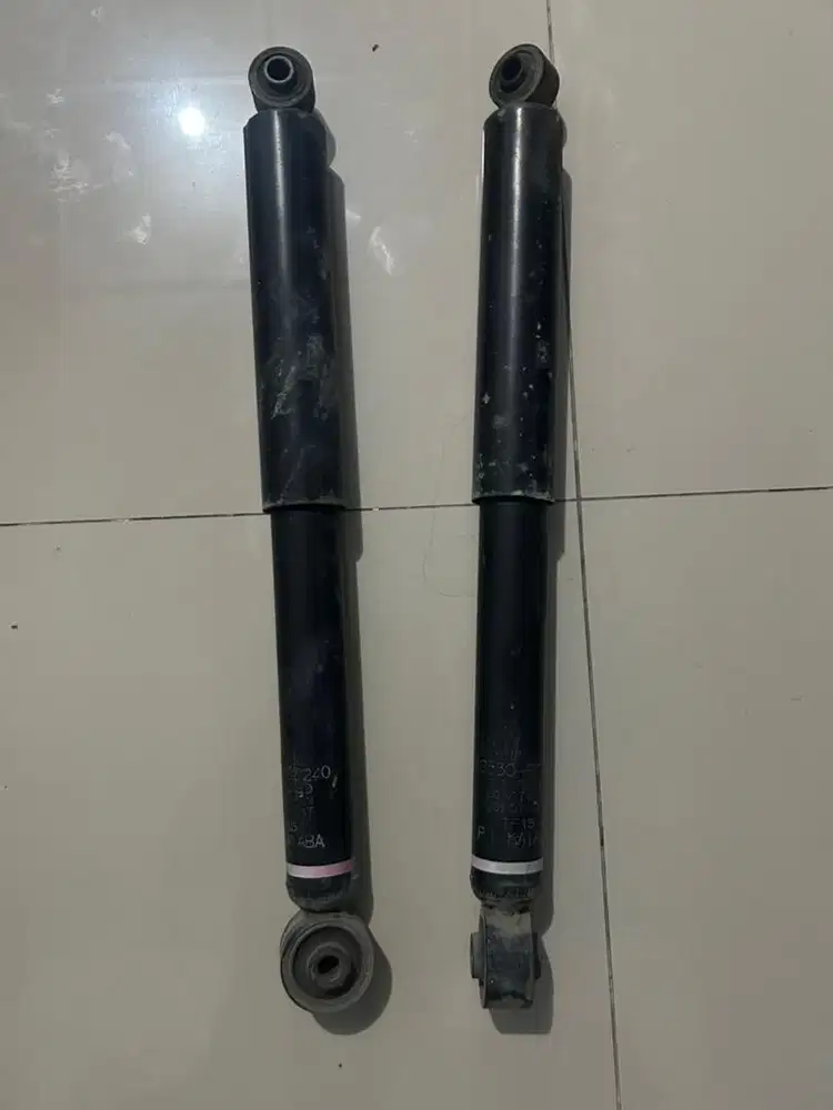 Sokbreaker belakang avanza 2016-2021 original