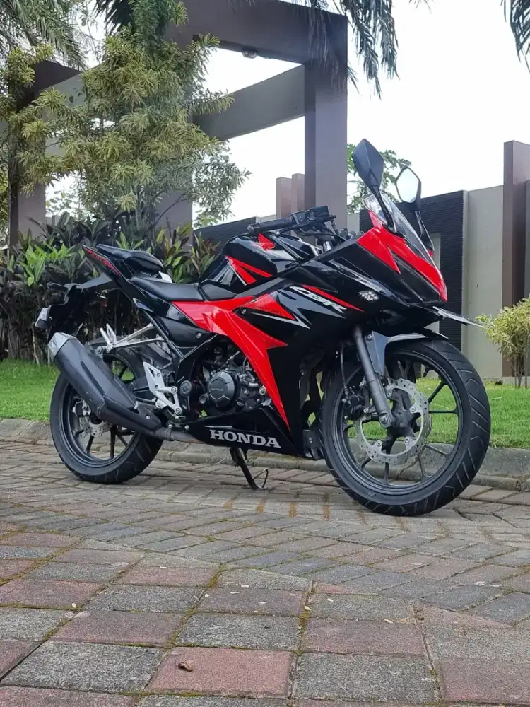 Honda CBR 150R thn 2019 Facelift Nopol N Odo 10rb Koko Motor