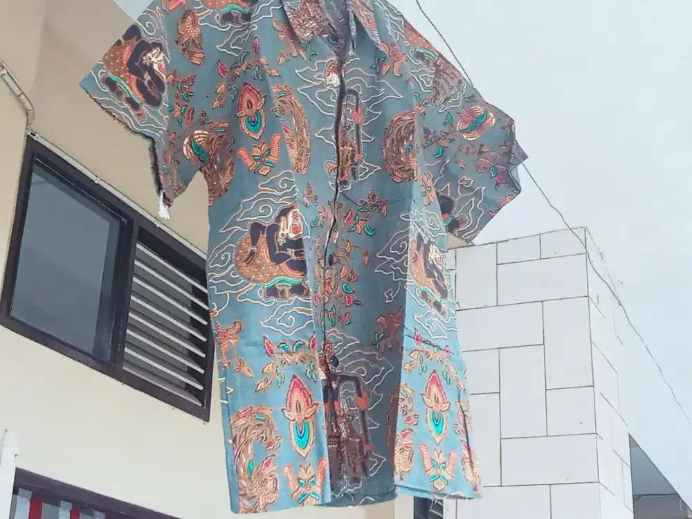 Baju batik anak-anak
