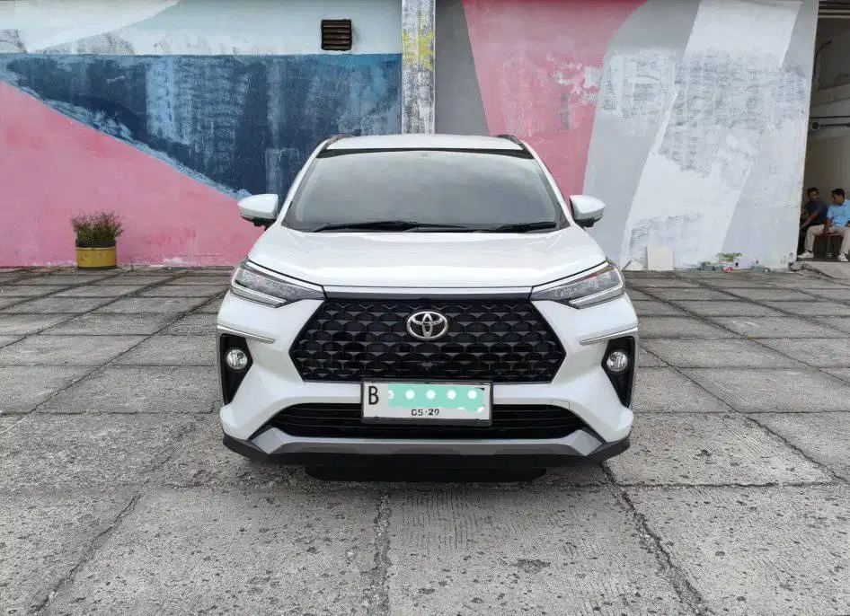 2024 LOW KM VELOZ Q MATIC