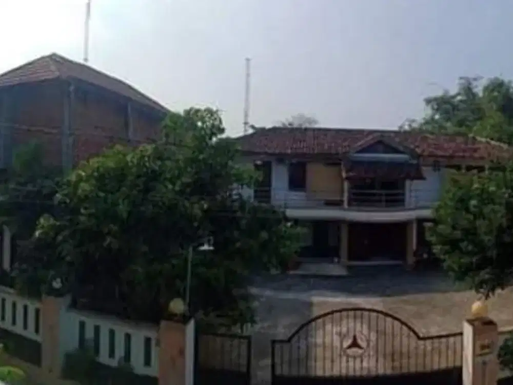 TANAH  BONUS BANGUNAN STRATEGIS DEKAT HOTEL ORCHID JL JOGJA - SOLO SLEMAN YOGYA