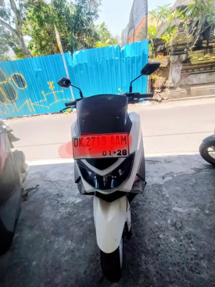 Yamaha NMAX Putih Keren