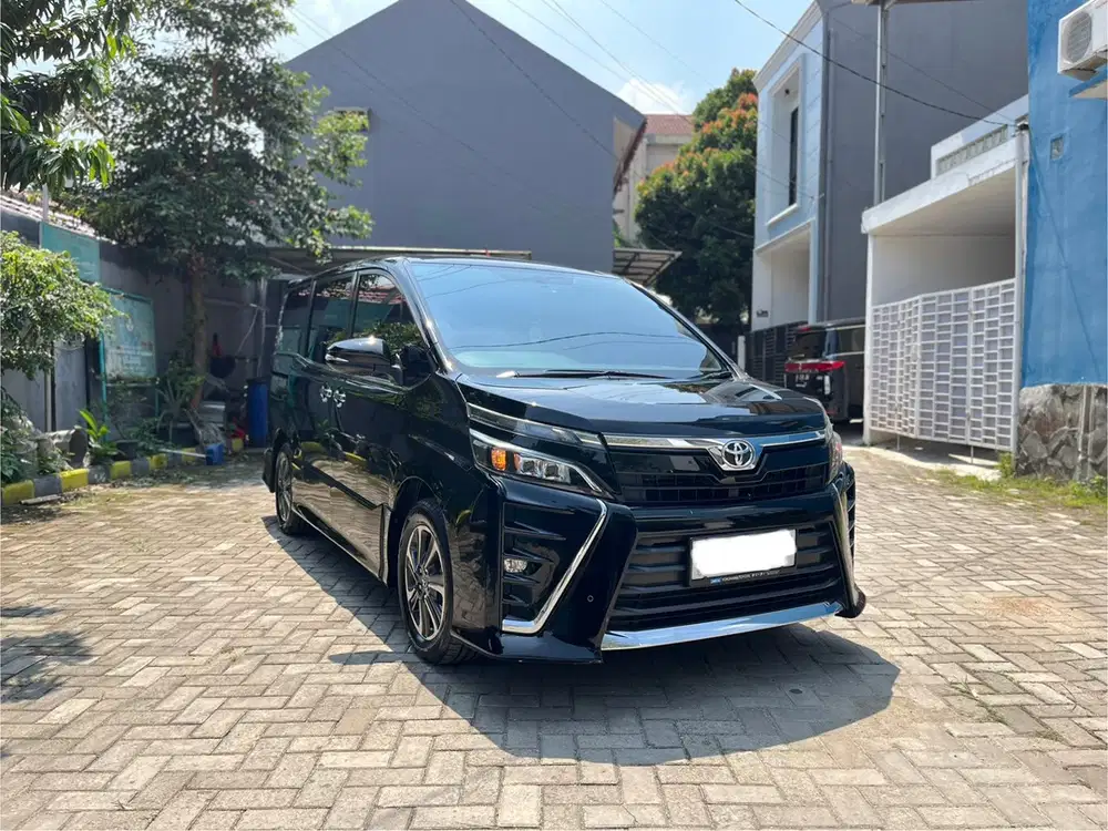 Toyota Voxy 2017 Bensin