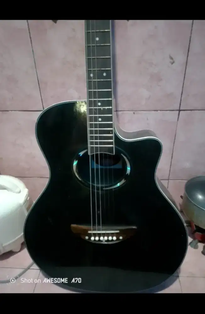 Jual Cepat Gitar Yamaha Akustik Apx 500