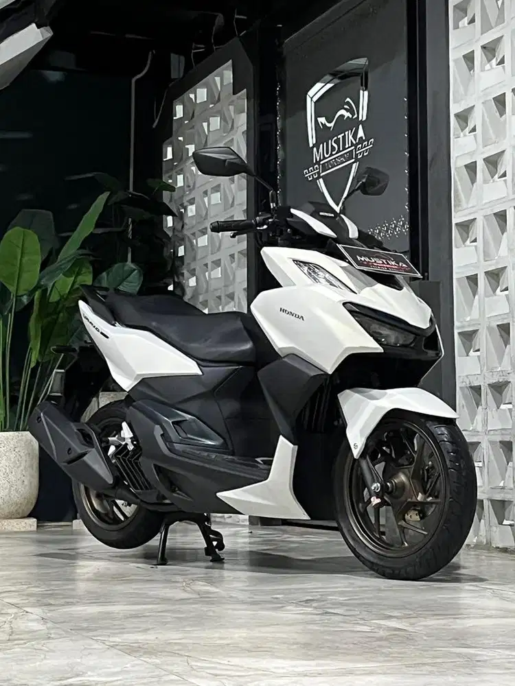 MURA POL! VARIO 160 2024