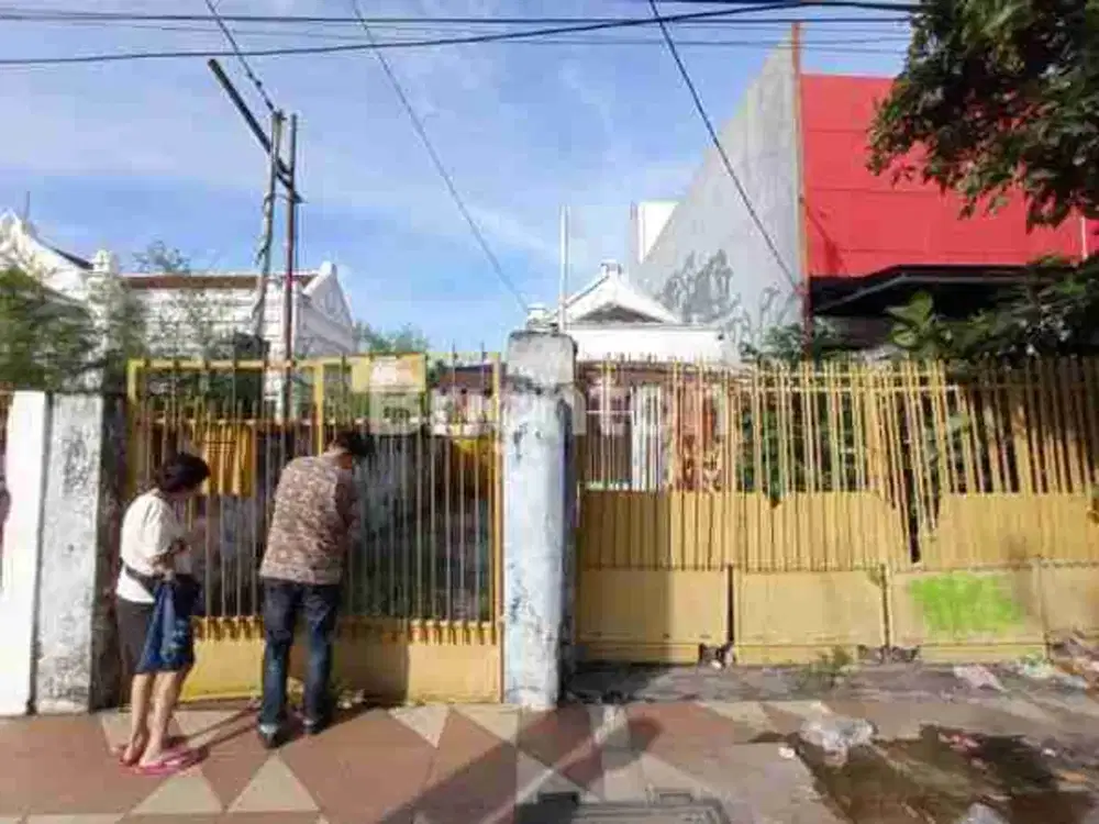 DIJUAL RUMAH ZONA KOMERSIAL KEDUNGSARI SURABAYA Cocok untuk kantor, usaha, atau investasi properti jangka panjang!
