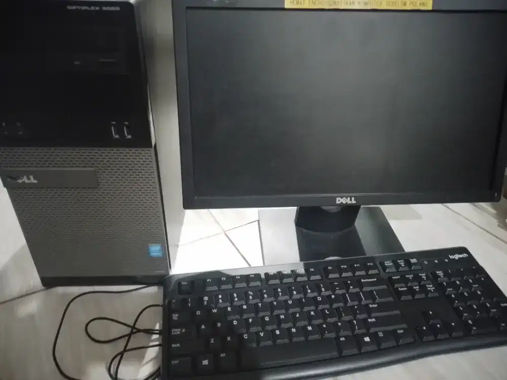 Unit komputer peralatan kantor/sekolah