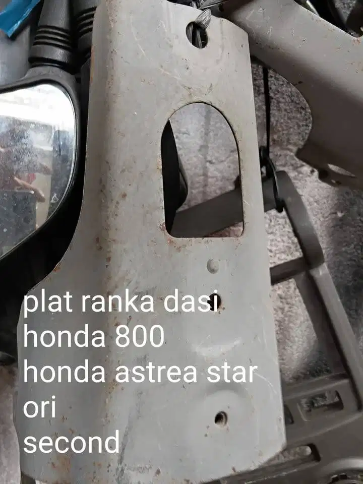 plat rangka dasi astrea 800/astrea star ( ori copotan) 40 rb aja  plat