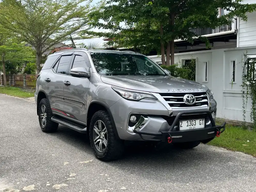 Toyota Fortuner G 2,4 Manual Transmisi Turbo Diesel 2017