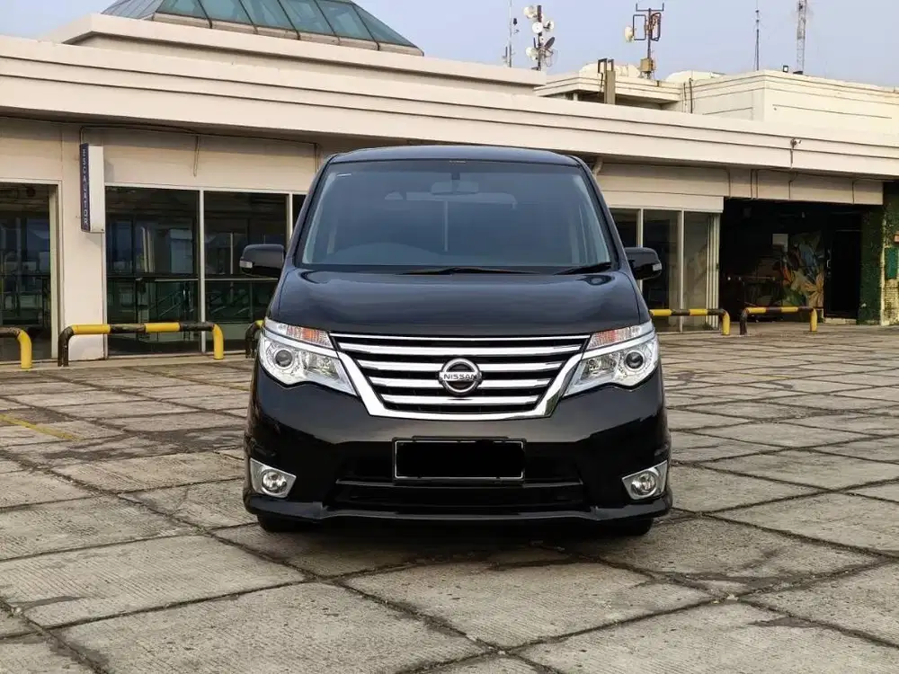 Nissan Serena 2.0 HWS AT 2017