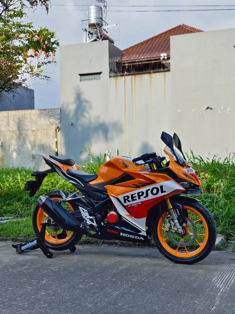 HONDA NEW CBR 150R ABS REPSOL 2021 KM 9K PAJAK SIAP GAS