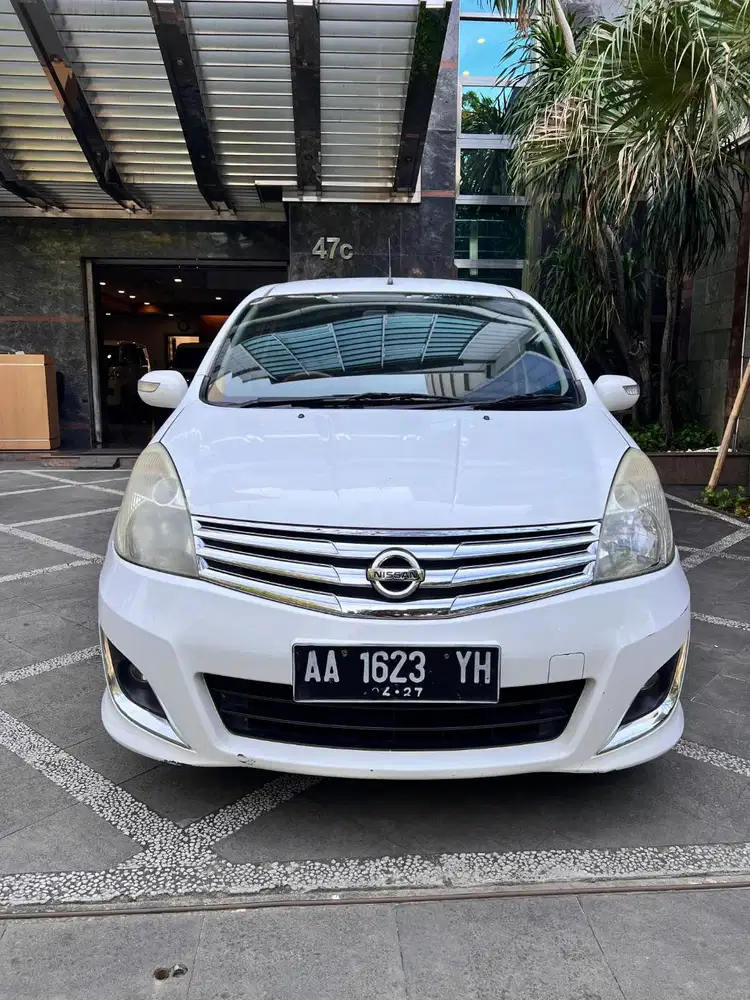 GRAND LIVINA 2013 TANGAN PERTAMA