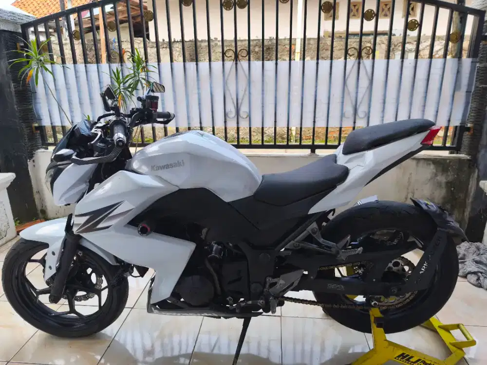 Kawasaki z250 2014