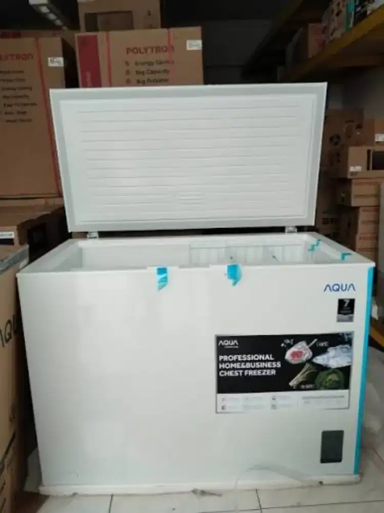CICILAN FREZZER AQUA 300LT, DP MULAI 0%