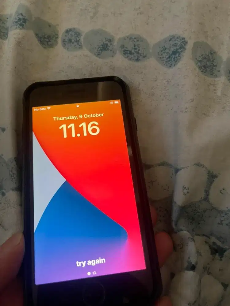 Iphone se kondisi mulus