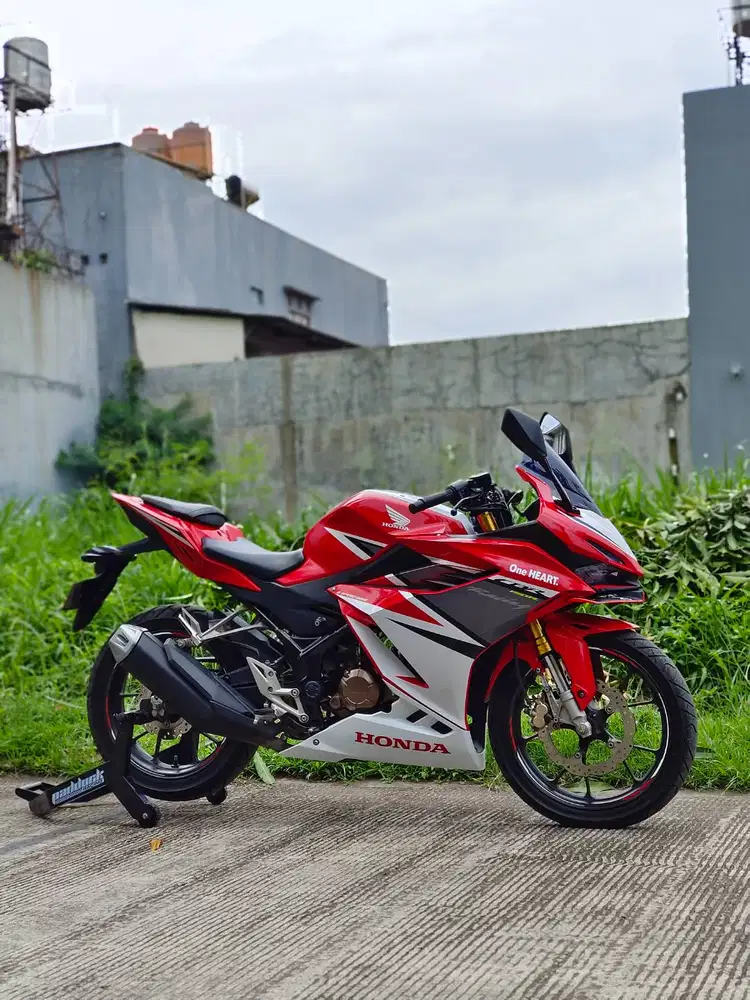 HONDA NEW CBR 150R NON ABS MERAH PUTIH 2021 KM LOW PAJAK ON SIAP GAS