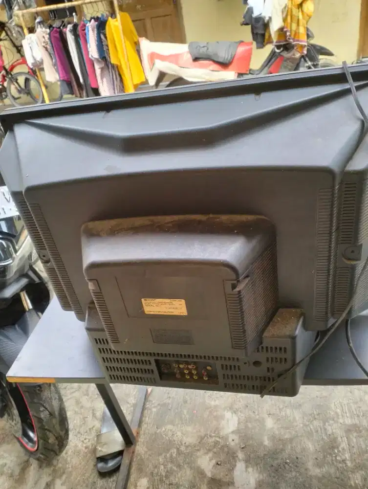 Dijual tv merek sharp
