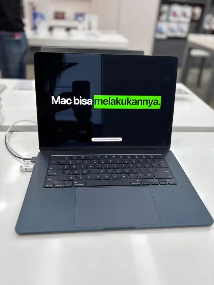 CICILAN MACBOOK AIR M4 15 inci 256 Gb PROMO BUNGA 0%