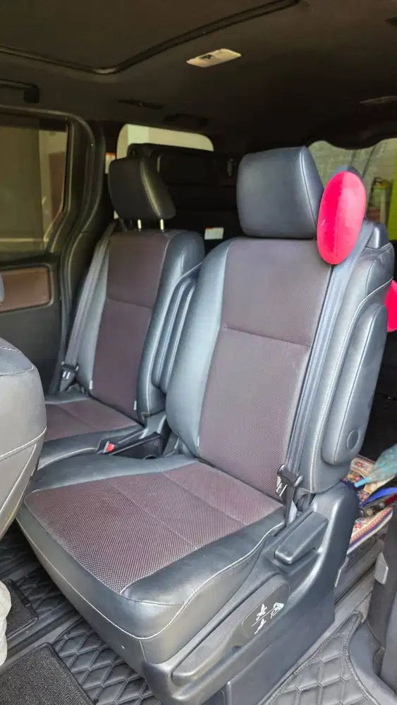 Dijual Toyota Voxy 2018 310 nego