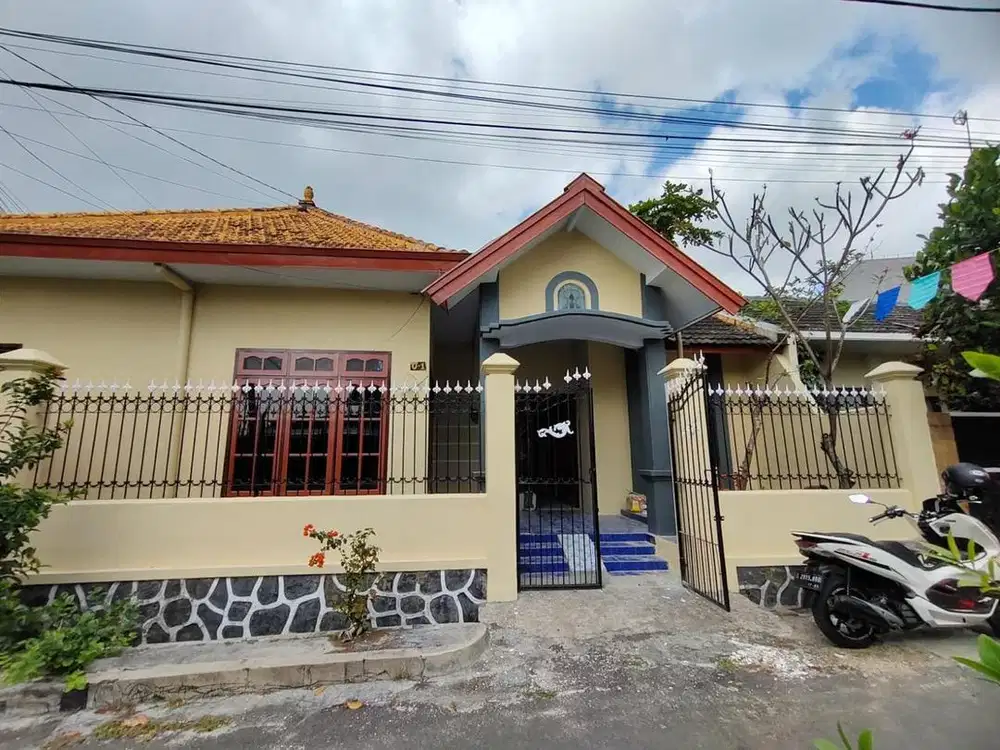 Rumah Kontrak Suhat Sudimoro