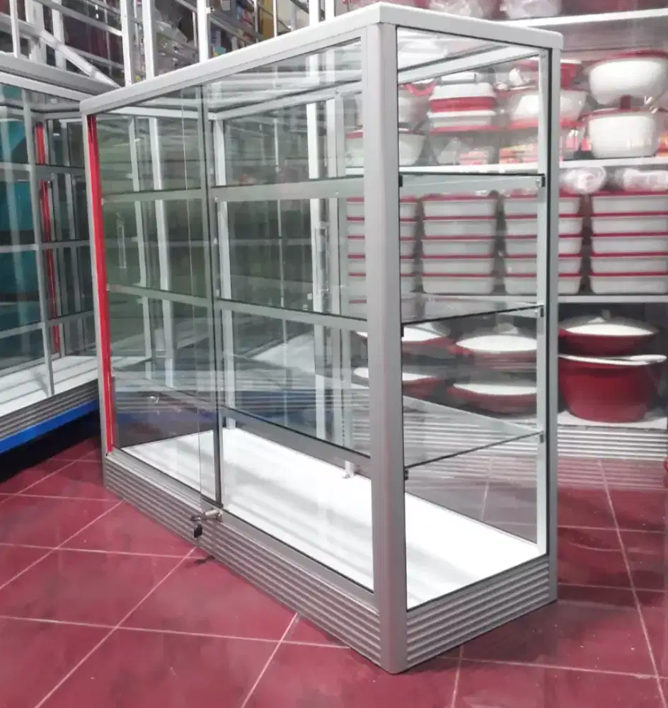 Etalase Kaca Serbaguna Dengan Pintu Geser Panjang 1,2 Meter