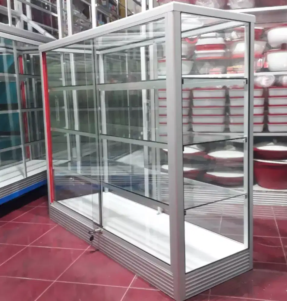 Etalase Kaca Ukuran 1,2M x 1M Barang Baru Untuk Usaha