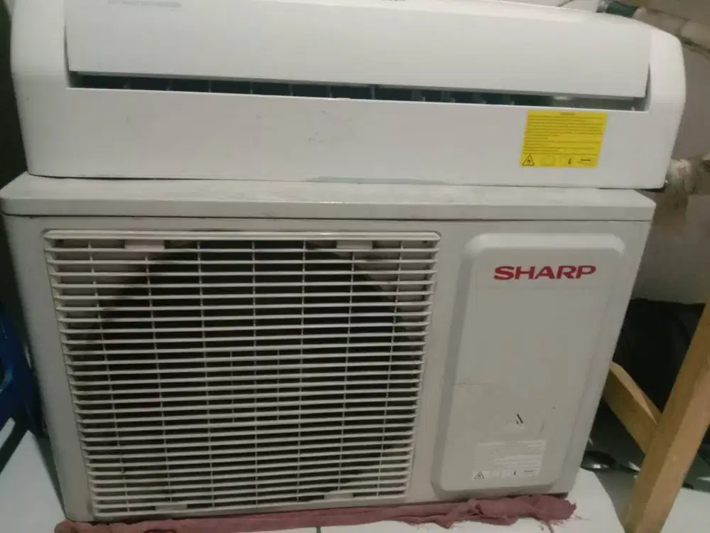 Jual AC Second merek Sharp 1/2PK