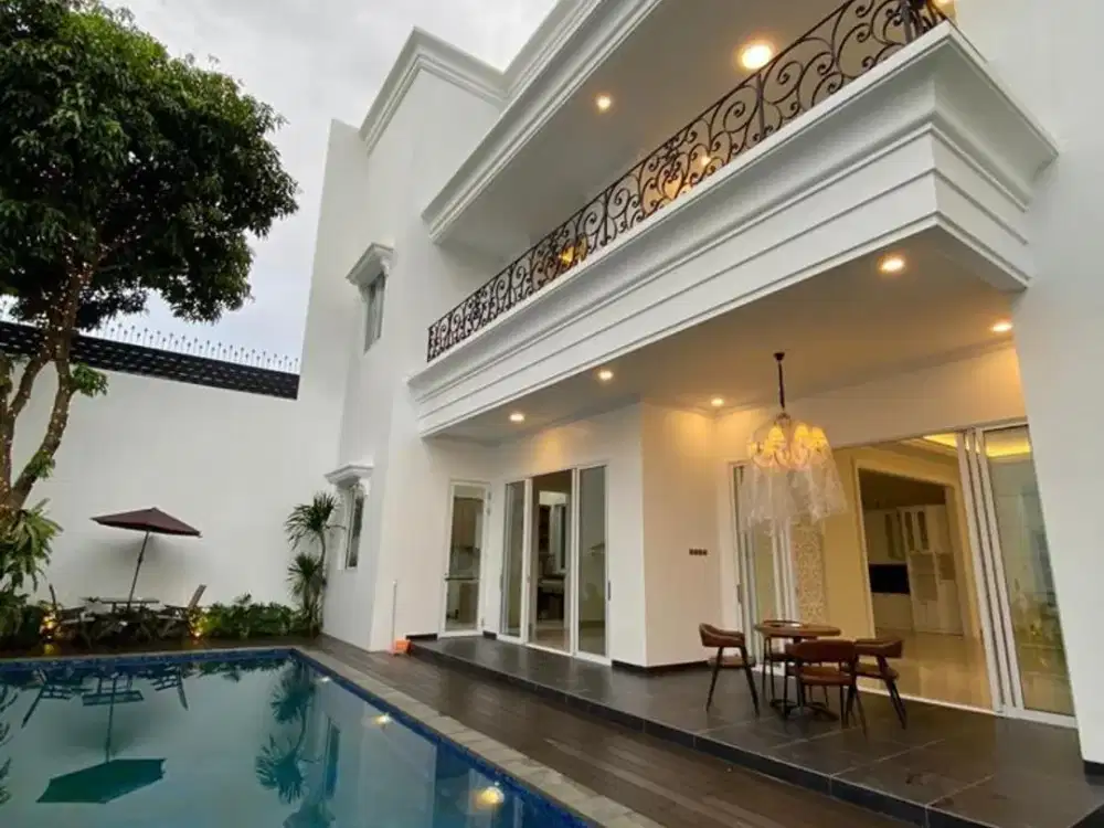 Rumah Baru Lux Mewah di Kawasan Elite Pondok Indah Jaksel luas 1050m2, 5 kamar, 5 garasi mobil, kolam renang
