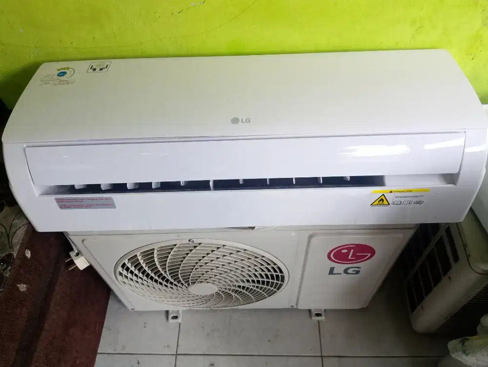 ac LG 1pk ,700 watt,termasuk pasang
