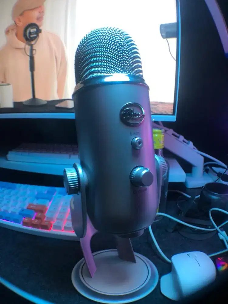 Mic Yeti Blue bekas