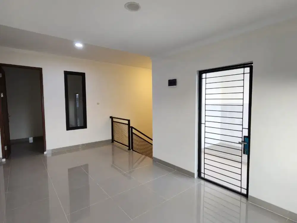 Dijual Rumah Baru 3 Lantai di Kelapa Nias, Kelapa Gading, Jakarta Utara