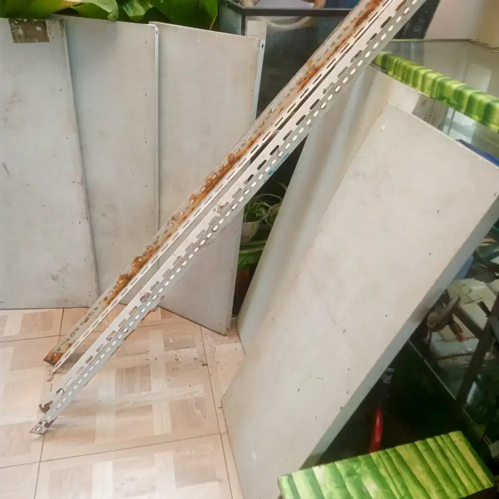 Jual rak besi bolong