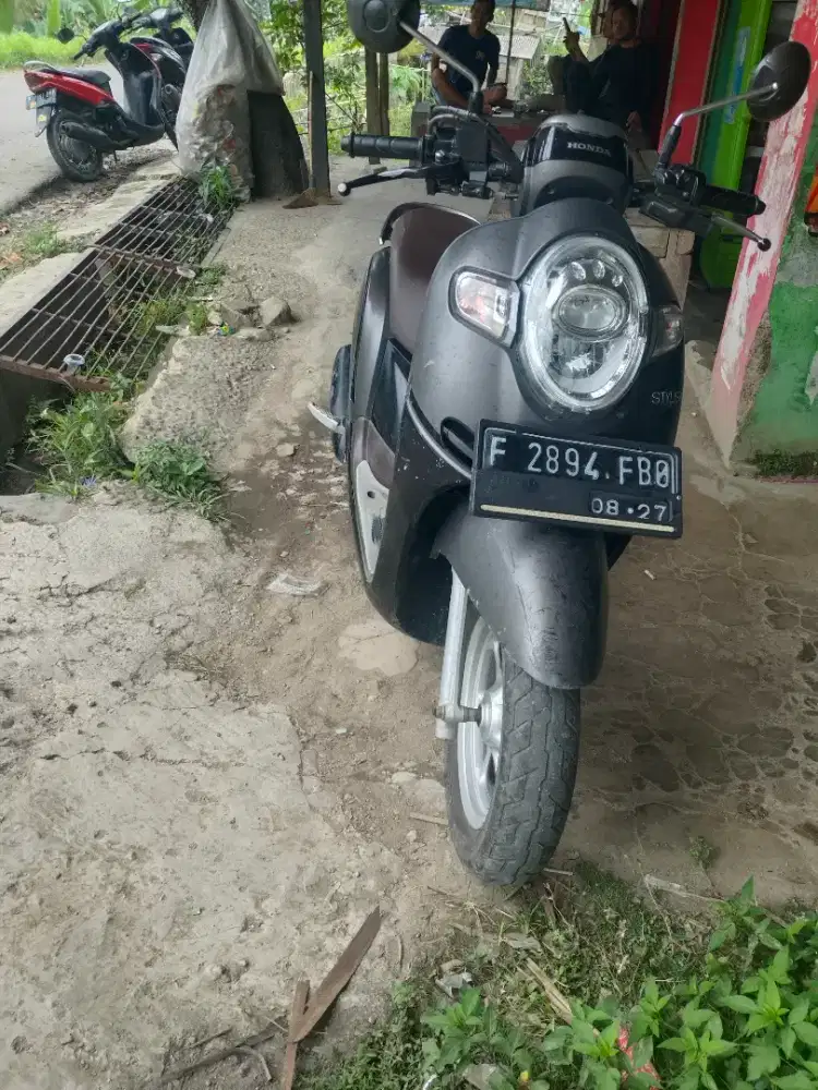 Di jual scoopy 2017