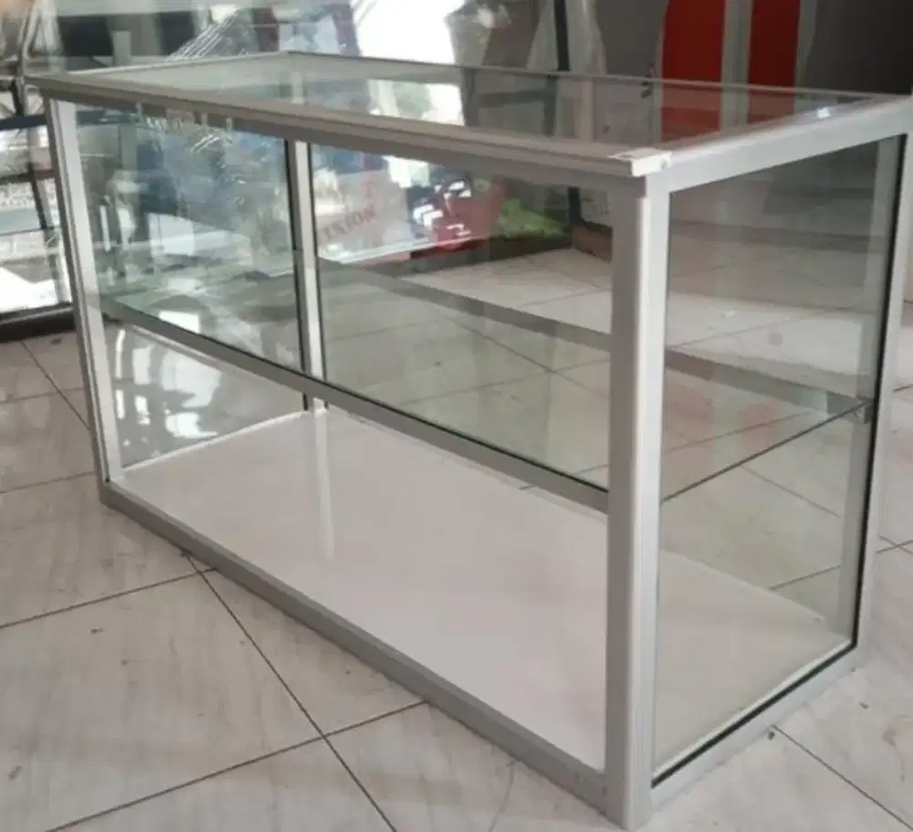 Lemari makanan kaca bekas