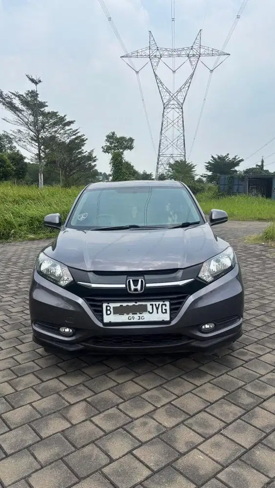 Honda HR-V S 1.5 CVT 2016 – Warna Abu-Abu (Automatic)