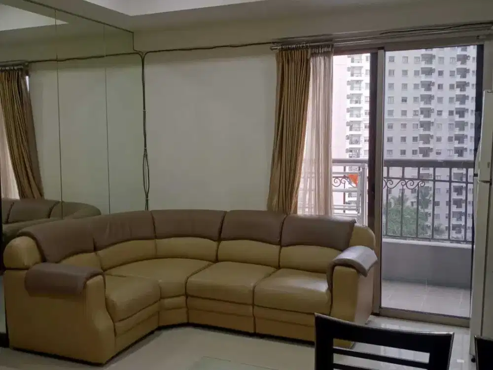 Disewakan Apartment Waterplace 3BR Murah! Dkt Pakuwon Graha!