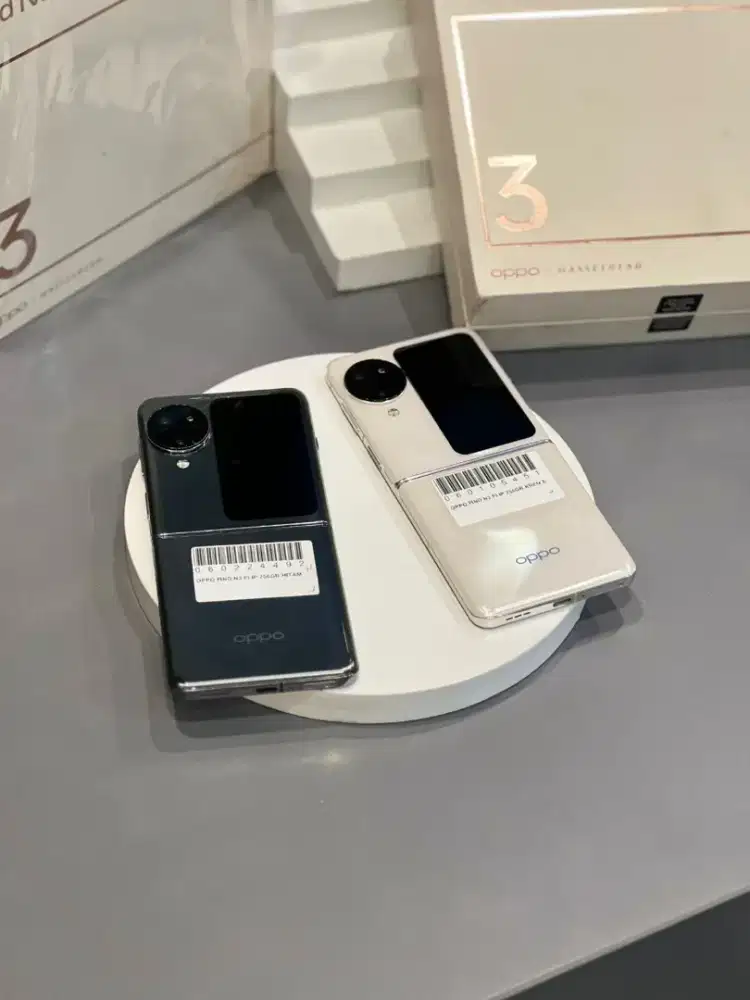 Oppo N3 Flip second