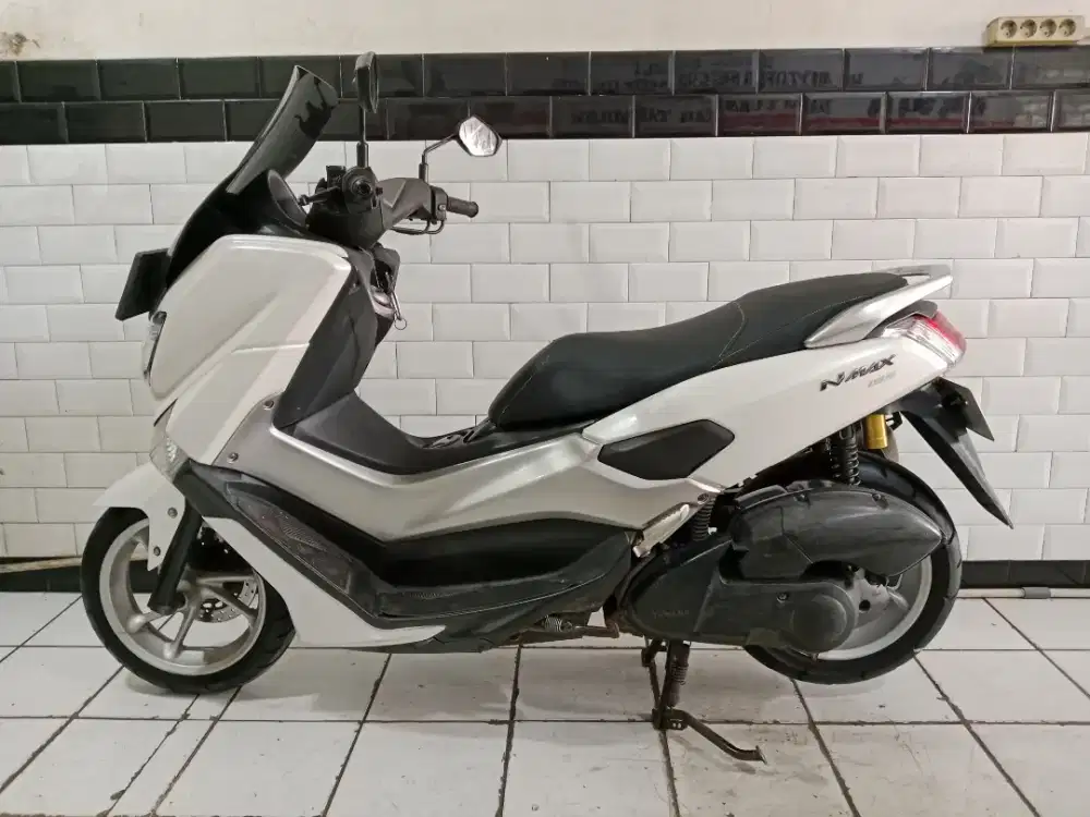 Yamaha nmax old tahun 2019 lengkap bagus
