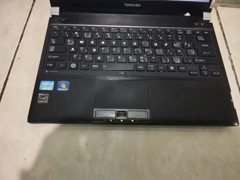 Forsale, Laptop Toshiba Dynabook R732.