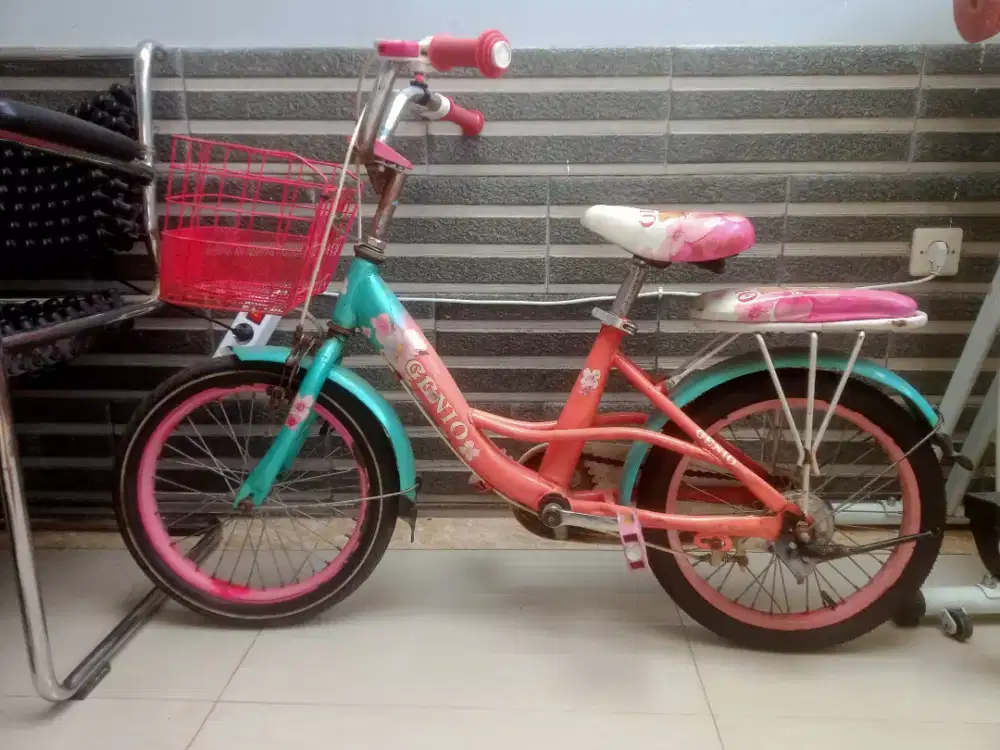 SEPEDA CEWEK GENIO CLARISSA TURUN HARGA LAGI