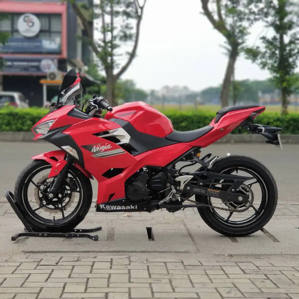 KAWASAKI NEW NINJA 250 FI MERAH 2022 KM RENDAH PAJAK PANJANG SUPERB