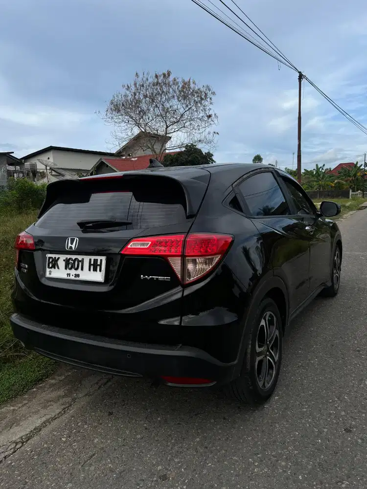 Di jual mobil hrv type e 2015 nego d tempat, pajak stnk mepet
