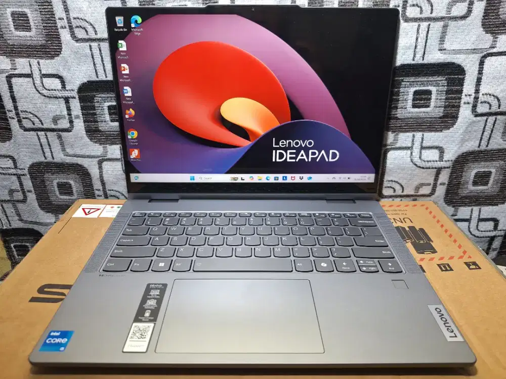 Laptop Lenovo Core i5 gen 13 Flip Touchscreen Garansi on 2027 Fullset