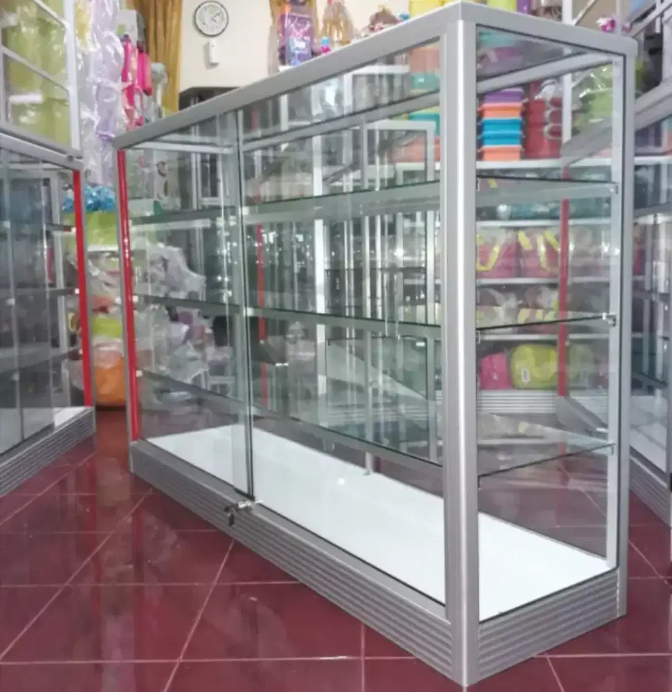 ETALASE KACA 1,5M UNTUK PERLENGKAPAN USAHA