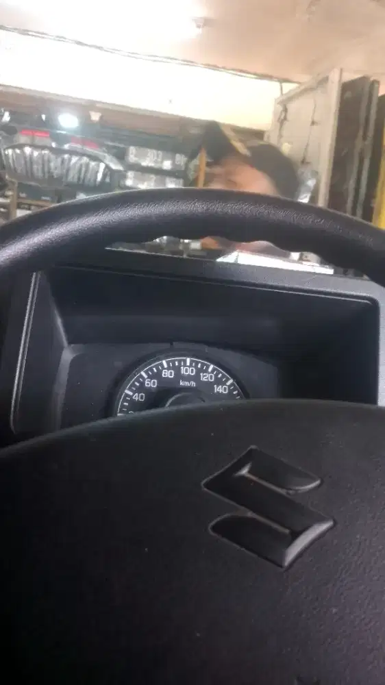 Nyari mobil pickup atau box Untuk Narik Online