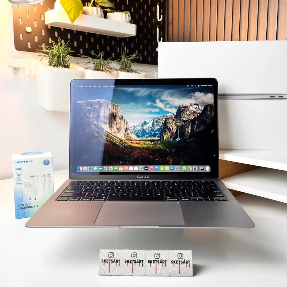 MacBook Air 2020 Core i3 8/256gb