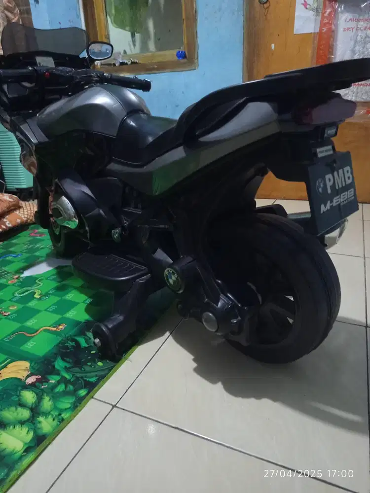 Motor motoran aki anak